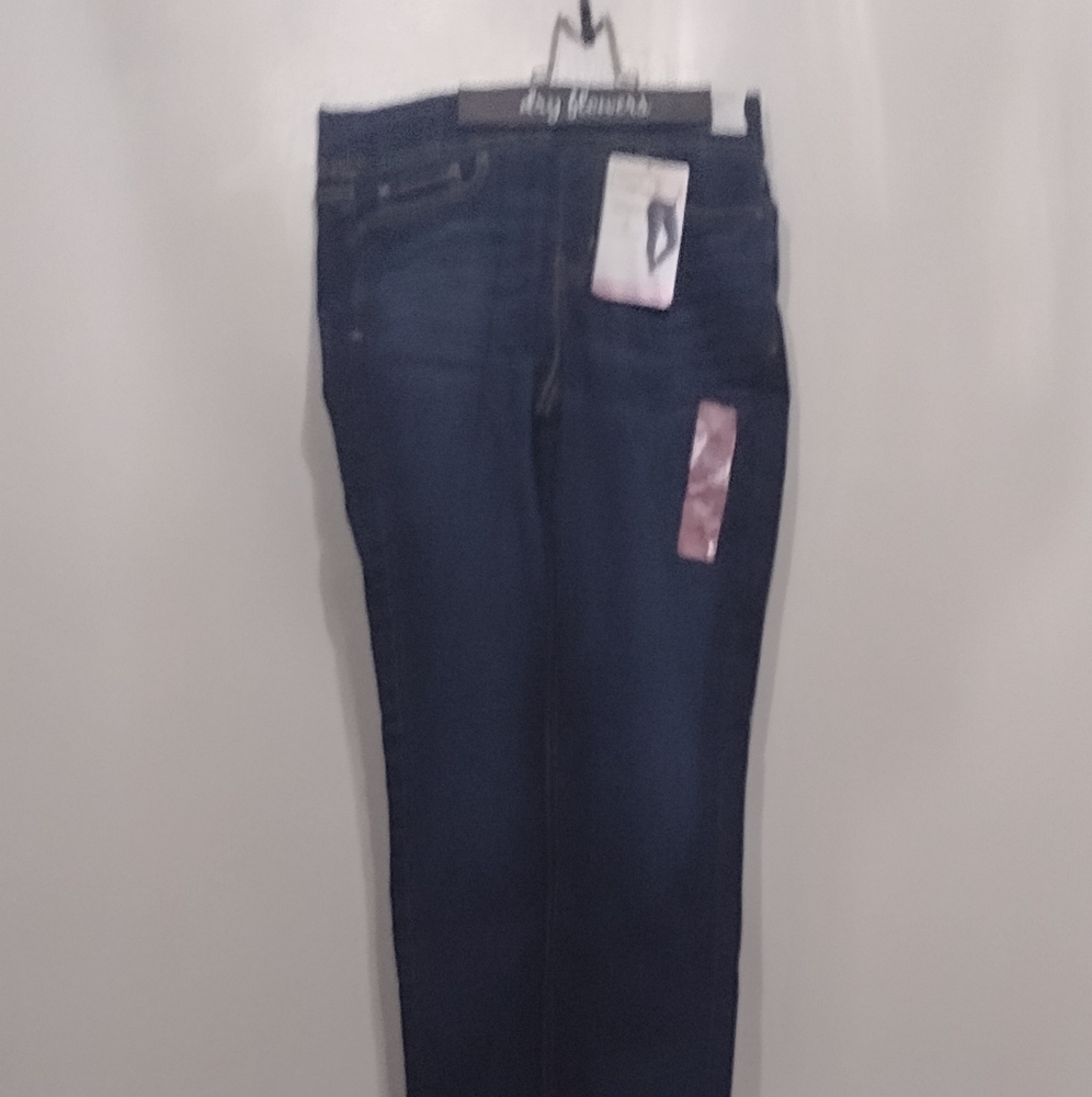 Signature By Levi's Strauss jeans
